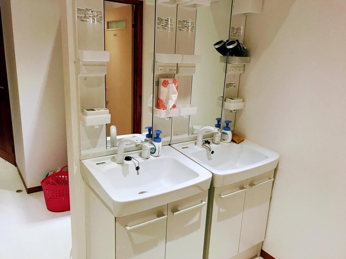 Guesthouse Lululu 無料朝食&夕食ｶﾚｰ 街まで電車8分 ﾛｰｿﾝ隣 Kochi  Exterior foto